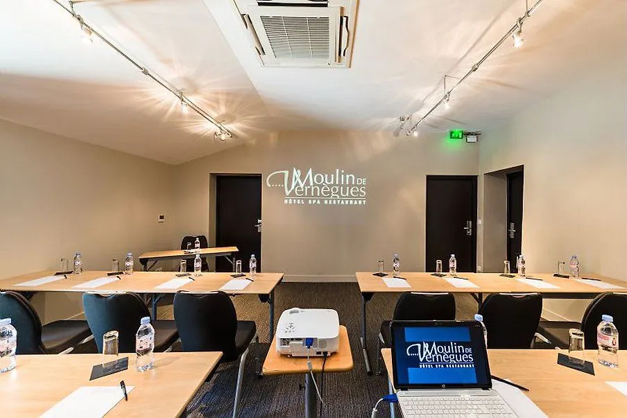 Le Moulin De Vernegues Hotel & Spa Mallemort 4*,  France